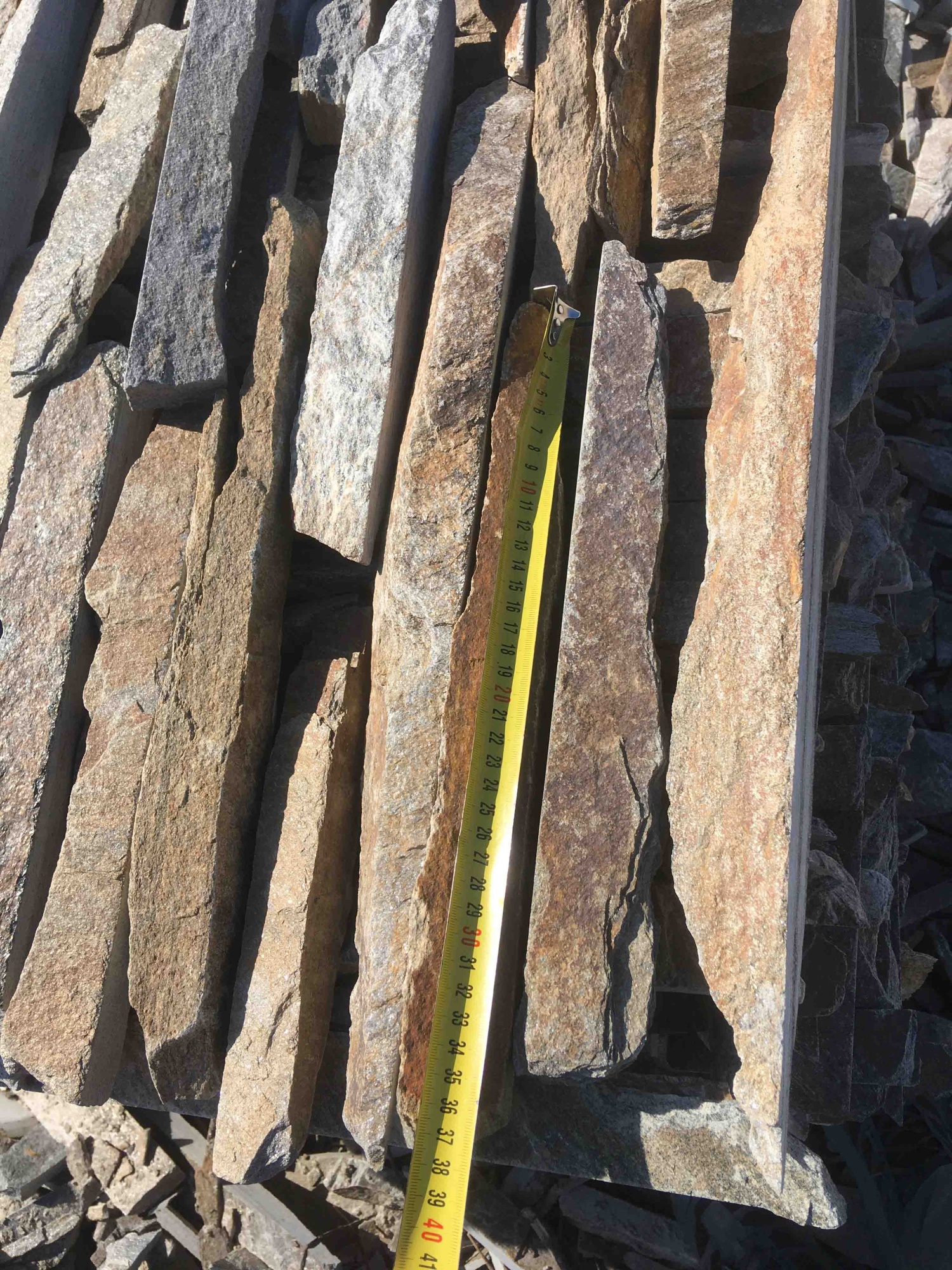 Горбушка златолит мультиколор для облицовки купить в Советском