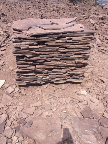 Плитняк лемезит бордовый для цоколя 1,5-2 см купить в Советском