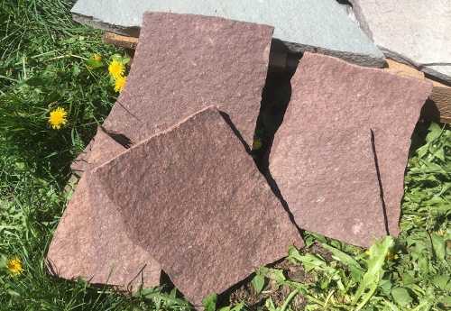 Плитняк лемезит бордовый для цоколя 1,5-2 см купить в Советском