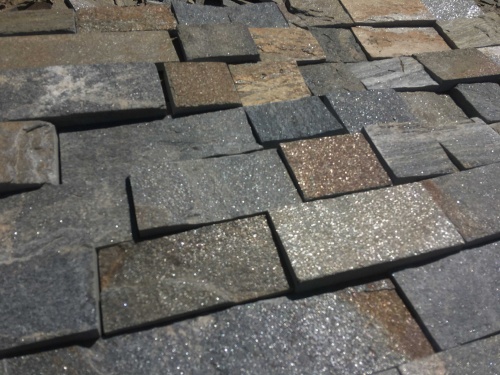 Плитка пилёная златолит Уральский для цоколя, отмостки купить в Советском