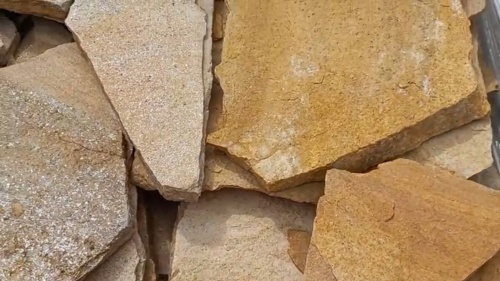 Плитняк златолит жёлтый для цоколя купить в Советском