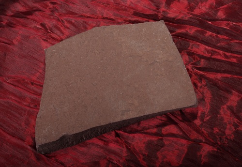 Плитняк лемезит бордовый для цоколя 1,5-2 см купить в Советском