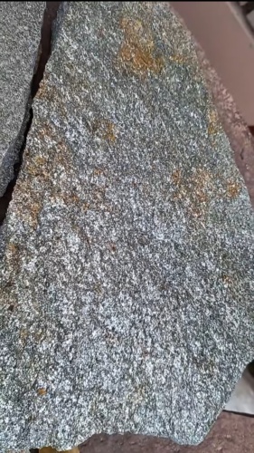 Плитняк златолит серебристый для цоколя, отмостки купить в Советском