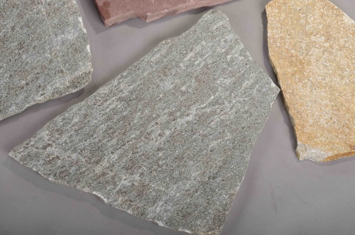 Плитняк златолит Уральский для цоколя, отмостки купить в Советском